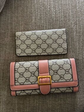 Designer-Inspired Pink Trim Wallet Set